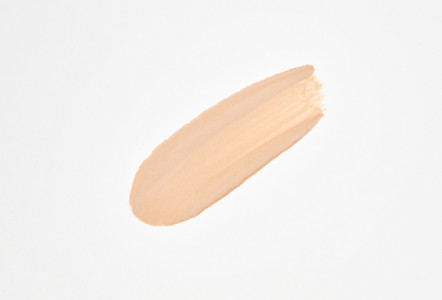 Консилер для лица IsaDora Light Up Brightening Cushion тон 05 Warm Sand 4.2 мл - 1