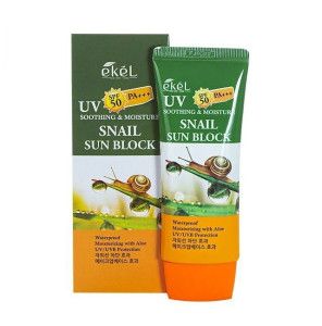 Солнцезащитный крем Ekel  Увлажняющий с муцином улитки SPF 50+/PA+++ 70 мл