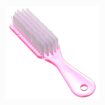 Щетка для маникюра пластмассовая с ручкой 17 см