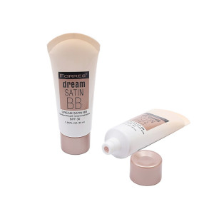 Тональный крем Farres Cosmetic Dream Satin BB увлажняющий SPF30 тон 03 слоновая кость 30 гр