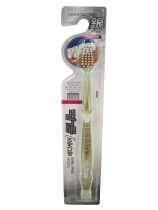 Зубная щетка Medicare Silver Toothbrush с ионами серебра средней жёсткости