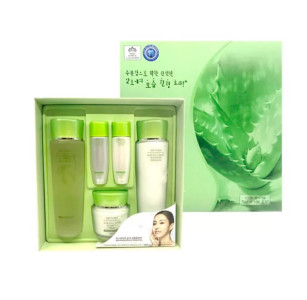 Подарочный набор 3W Clinic средств для лица увлажняющих с алоэ вера