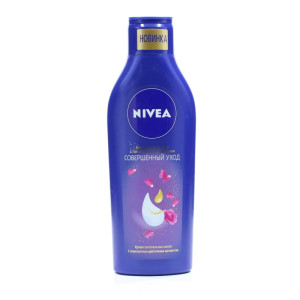 NIVEA Молочко для тела с пит.масл.Совершенный уход