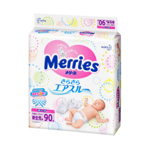 Подгузники Merries для новорожденных  S 5кг 90 шт