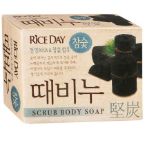 Мыло-скраб туалетное Lion Korea Rice Day Древесный уголь 100 гр